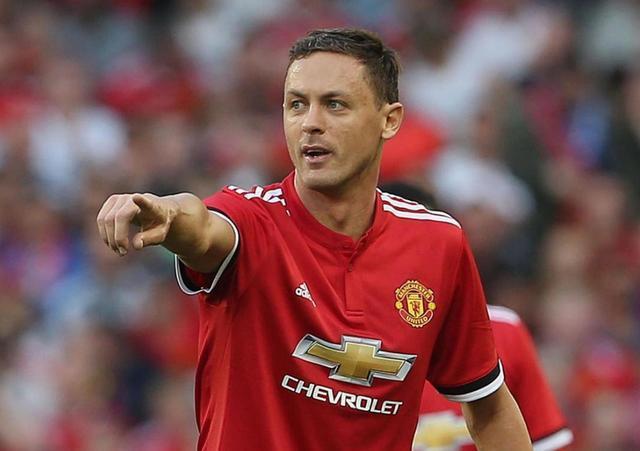 在这背后 在这背后